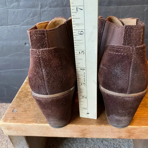 Franco Sarto Sued Brown Leather Upper Wedge 3*”Heels Ankle Boots Women Size 9M - Picture 2 of 7